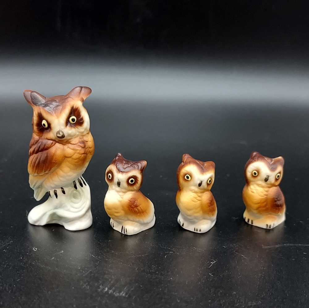 VINTAGE SET OF 4 HI-STYLE BONE CHINA MINATURE MAMA & BABY OWL FIGURINES ~ JAPAN